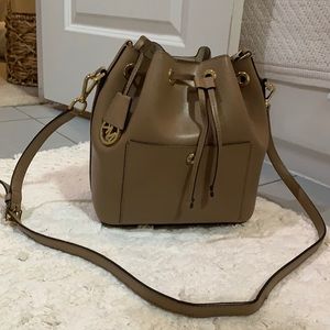 MK Bucket Bag - used but in good shape
